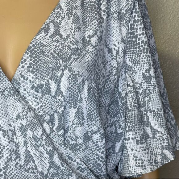 Time And Tru MIDI Wrap Snake Print Dress Gray and White Size XXL - Picture 5 of 12